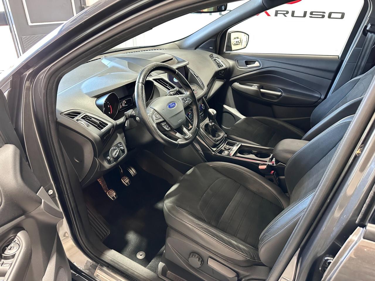 Ford Kuga 1.5 TDCI 120 CV ST-Line - CAMERA - NAVI