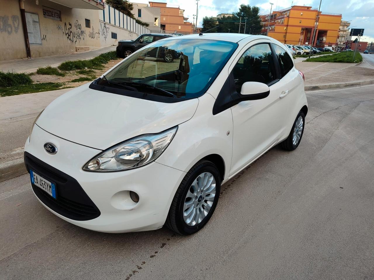 Ford Ka 1.2 BENZ. 69CV Titanium!