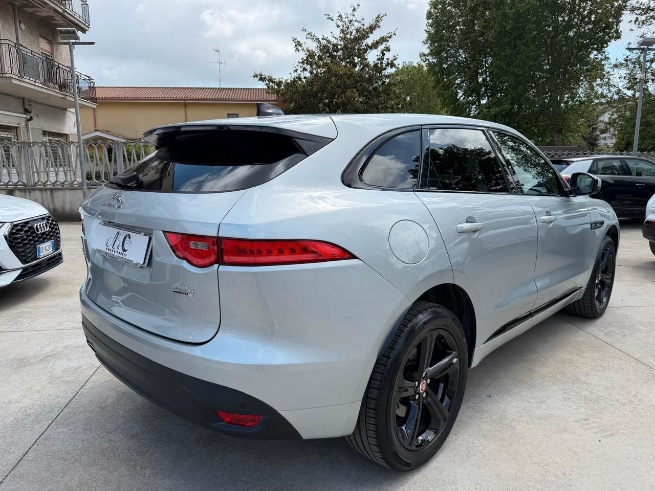 Jaguar F-Pace 2.0 D 180 CV AWD aut. R-Sport