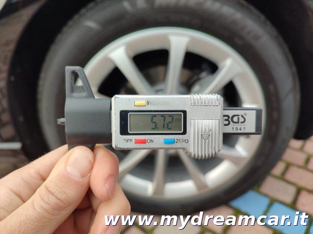 MERCEDES-BENZ A 180 d 116CV Automatic Executive