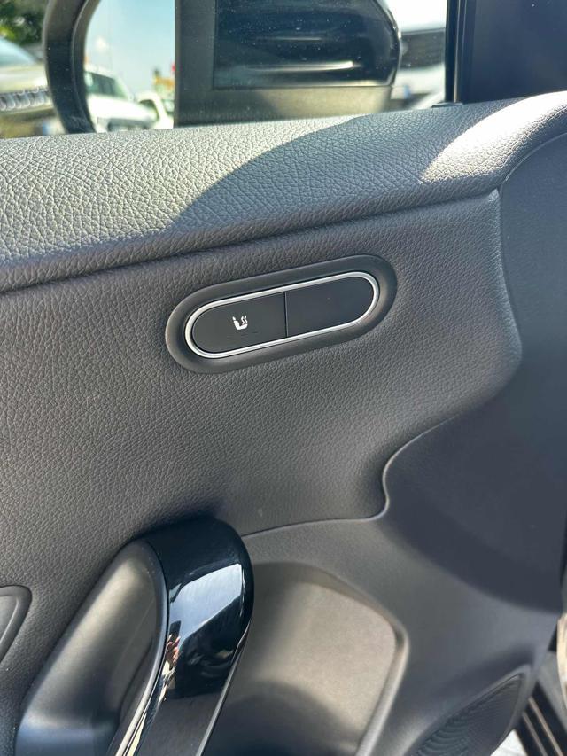 MERCEDES-BENZ A 200 Automatic Sport