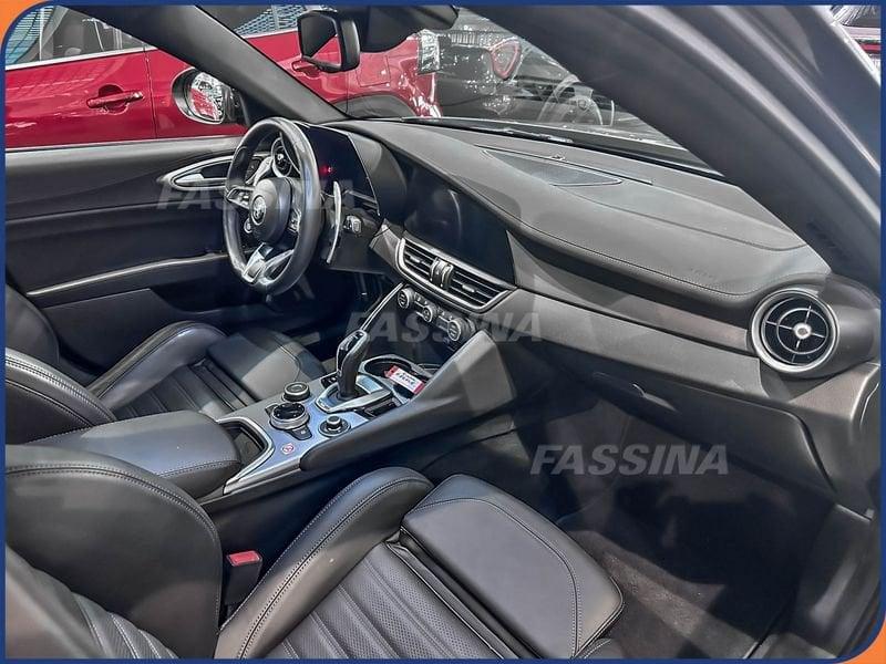 Alfa Romeo Giulia 2.0 Turbo 280 CV AT8 AWD Q4 Veloce