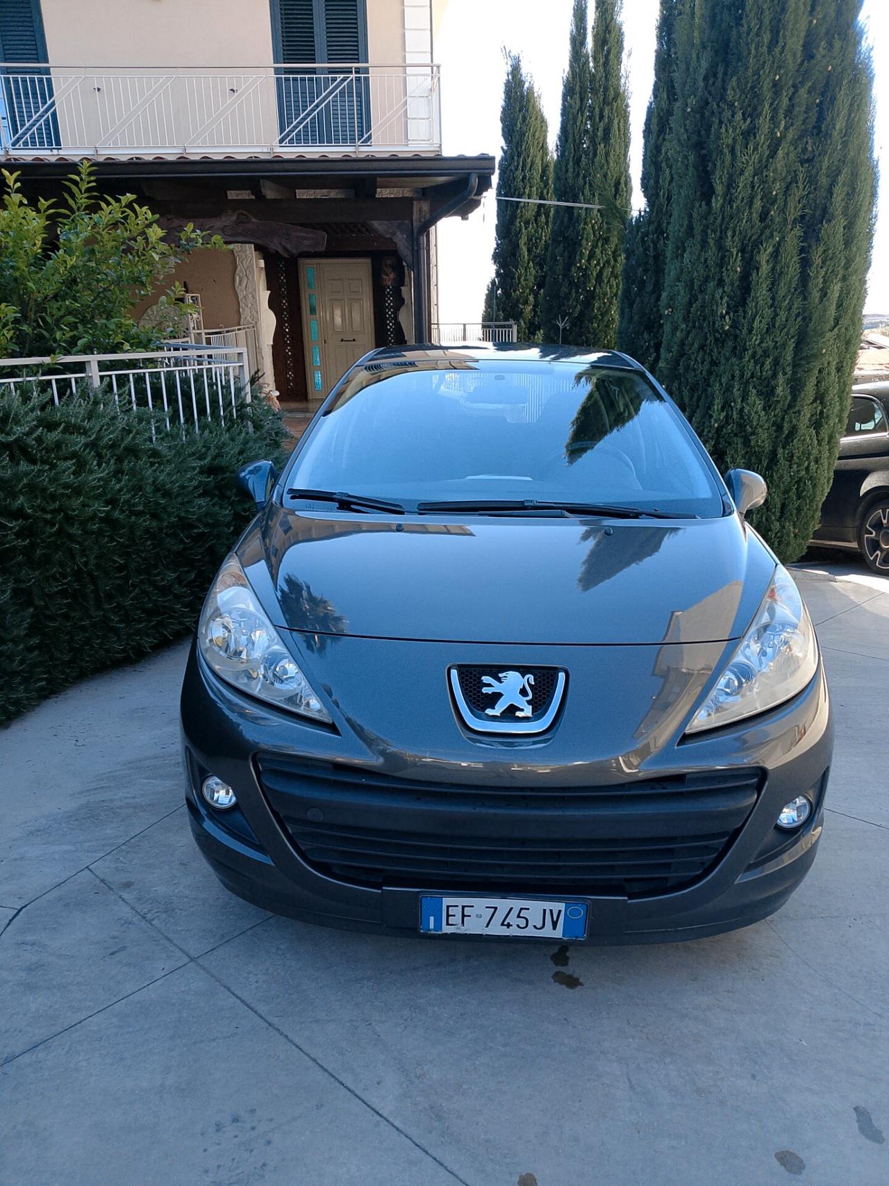 Peugeot 207 1.4 HDi 70CV 5p. X Line Business