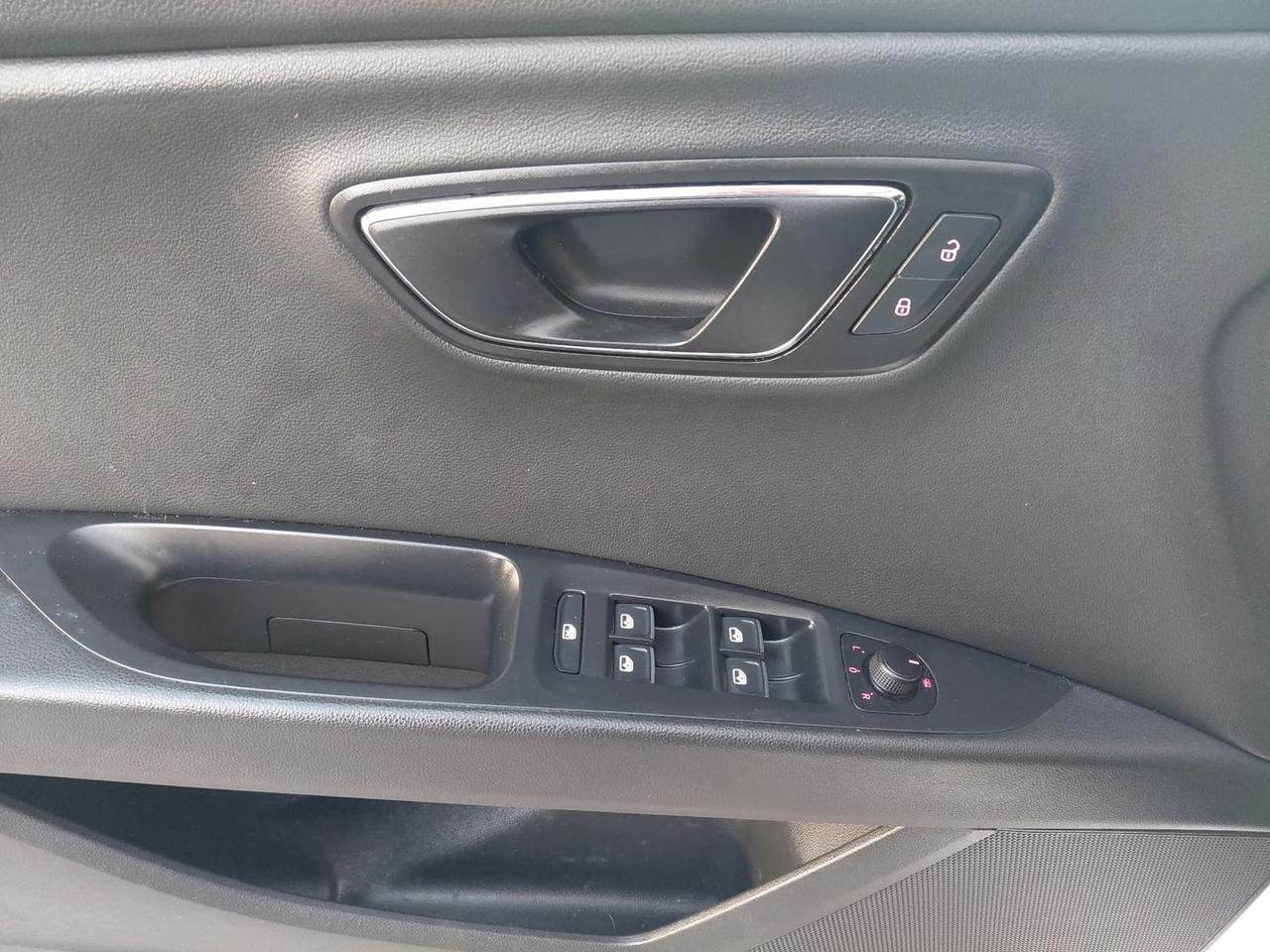 Seat Leon 1.6 tdi Connect CV 110 #50343