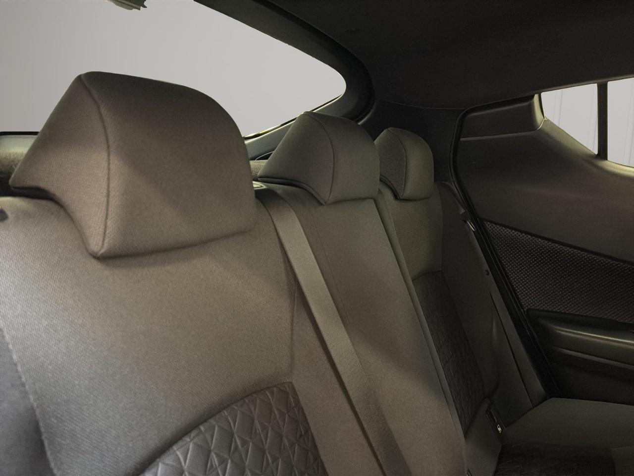 Toyota C-HR 1.8h Trend e-cvt