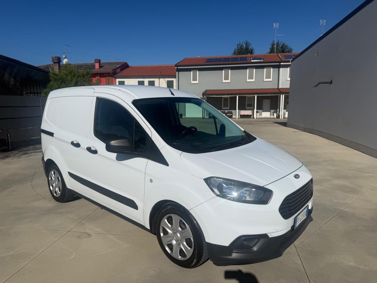 Ford Transit Courier 1.5 TDCi 75cv Van