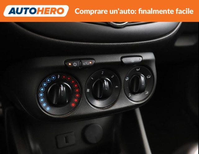 OPEL Corsa 1.2 Coupé b-Color