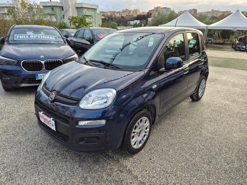 Fiat Panda 1.2 69CV COMANDI AL VOLANTE 5POSTI