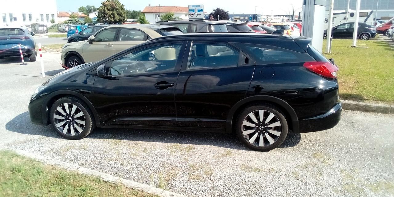 Honda Civic Tourer 1.6 i-DTEC Elegance Navi