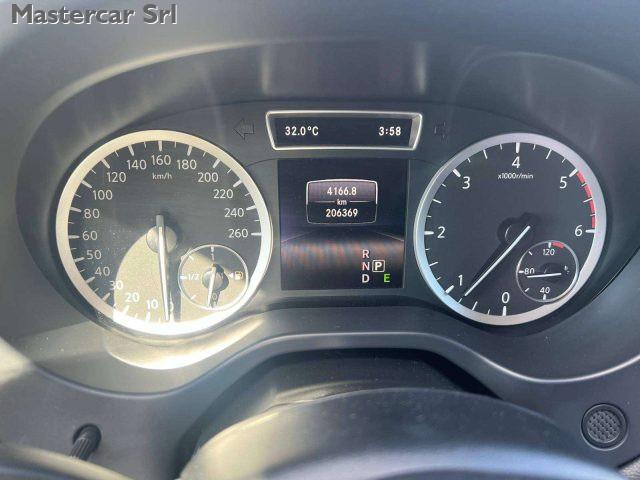 INFINITI Q30 Q30 1.5d Business Executive 109cv dct - FE386SR