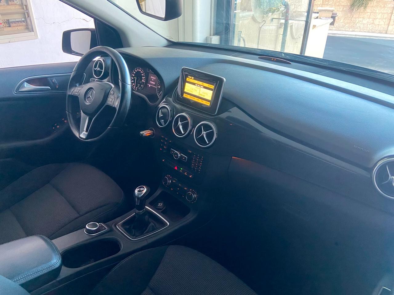 Mercedes-benz B 180 CDI BlueEFFICIENCY Executive