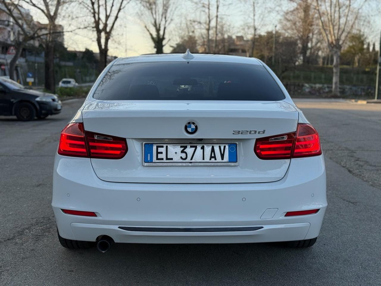 BMW 320d F30 2013 2.0 184cv