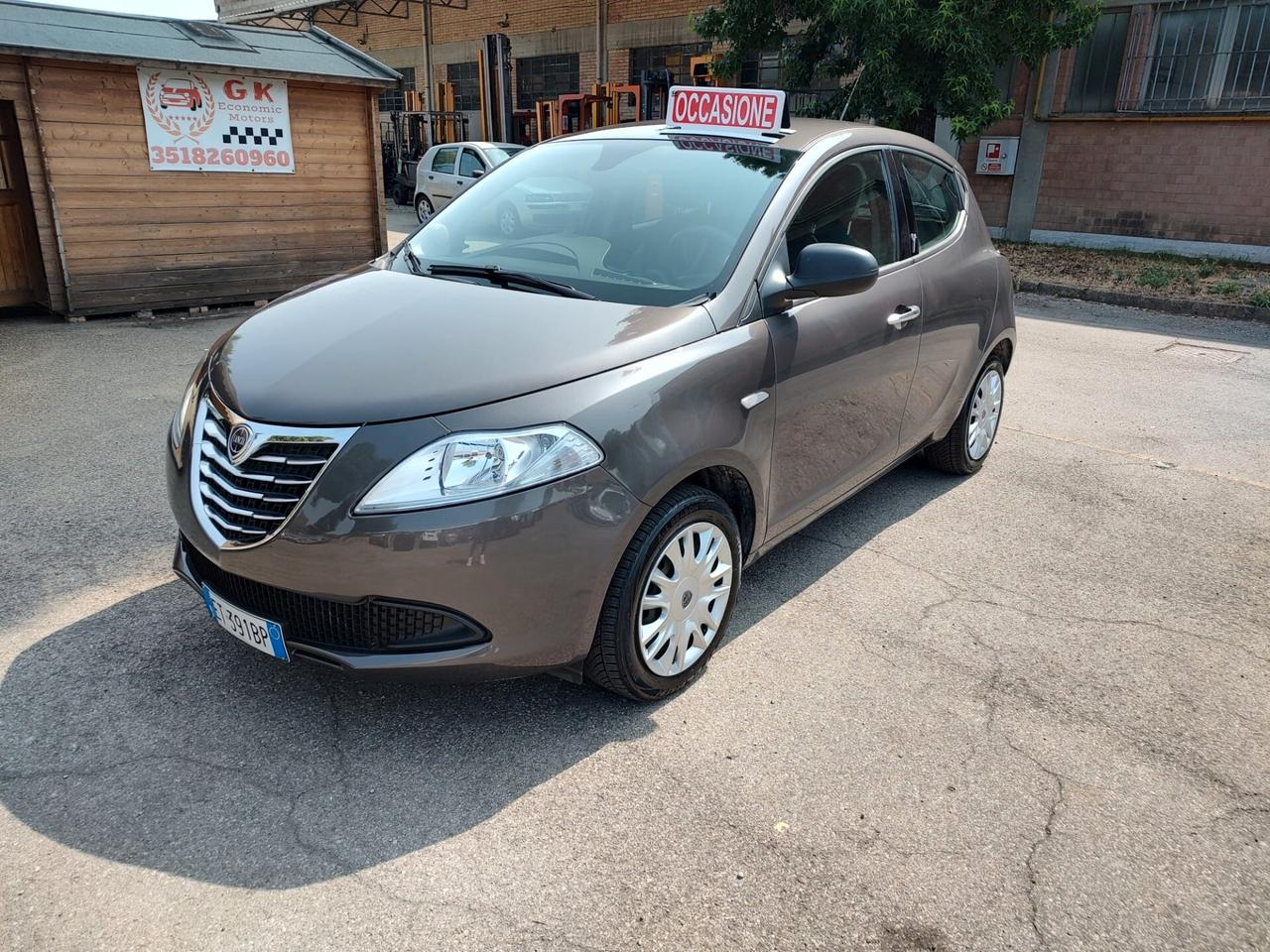 Lancia Ypsilon 1.2 69 CV 5 porte Silver, OK NEOPATENTATI, GARANZIA. L 12 MESI