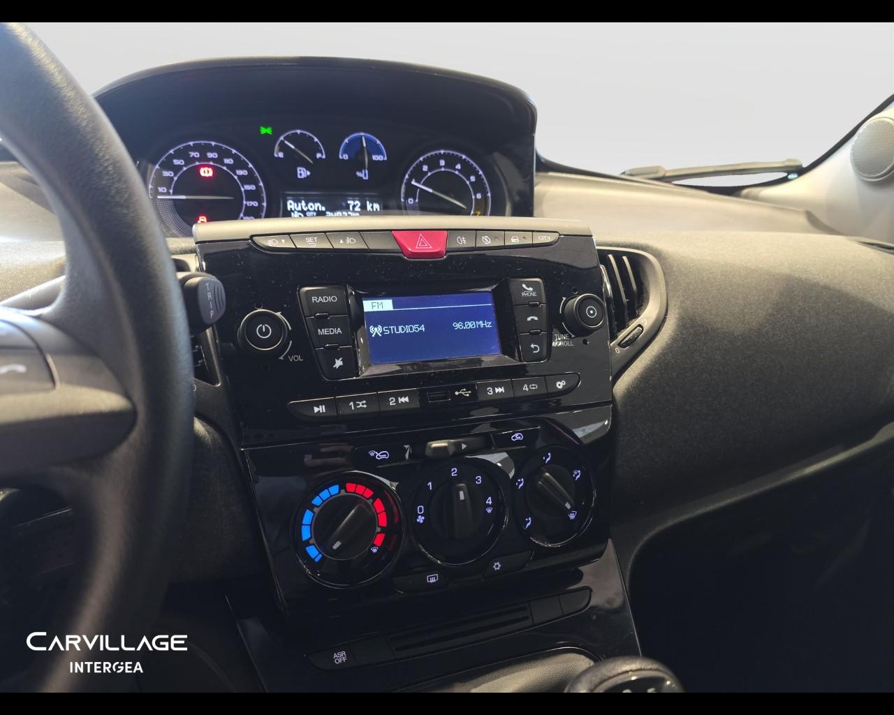 LANCIA Ypsilon 1.0 firefly hybrid Silver s&s 70c