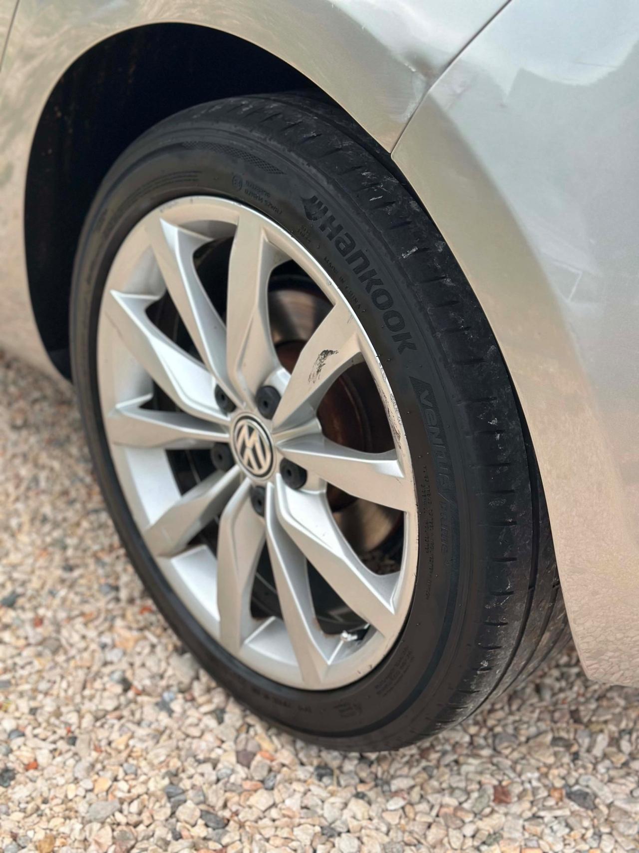 Volkswagen GOLF 2.0 TDI 5p. HIGHLINE SEDILI PELLE KMCERT