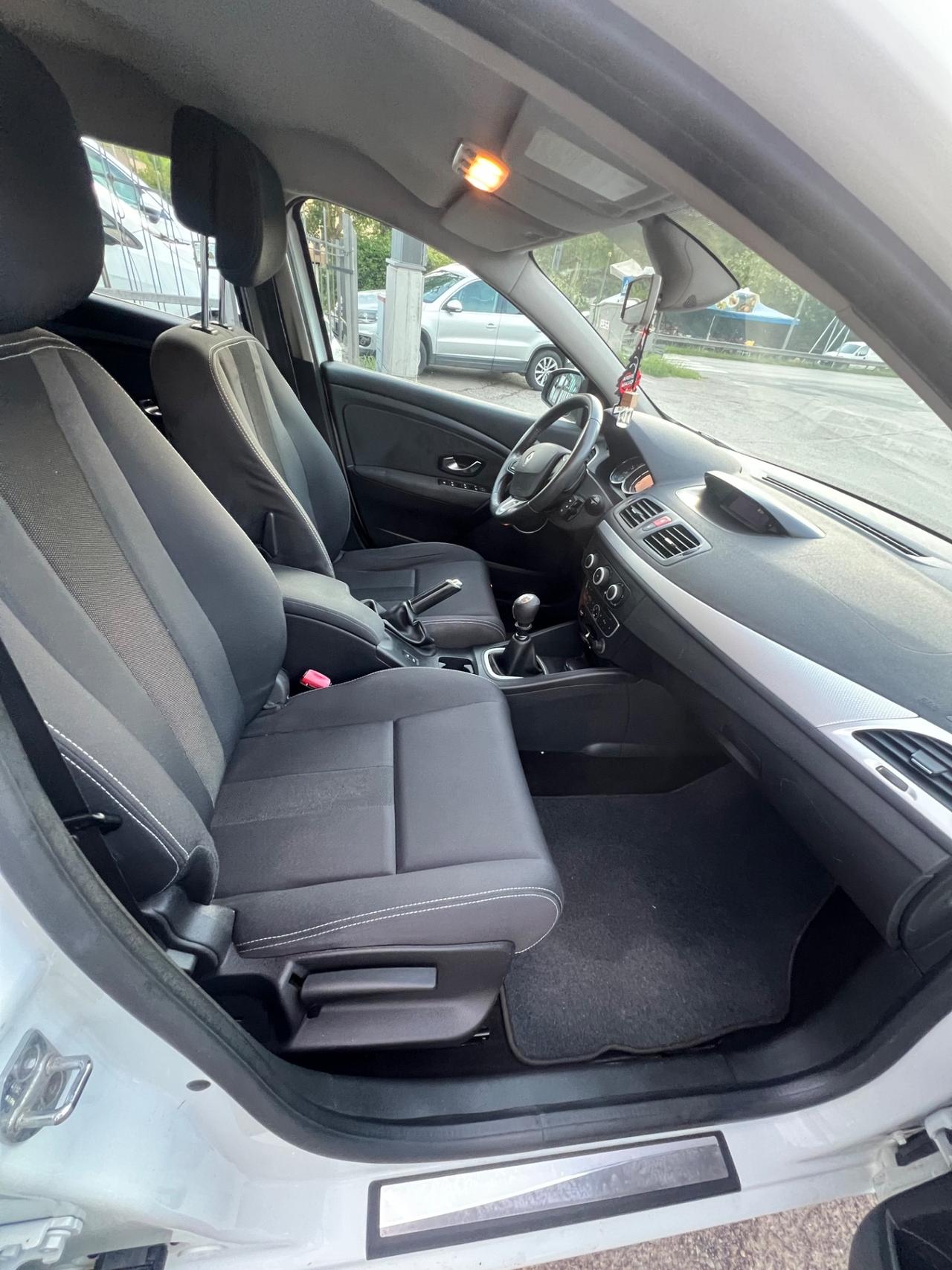 Renault Megane Mégane 1.9 dCi 130CV SporTour Dynamique