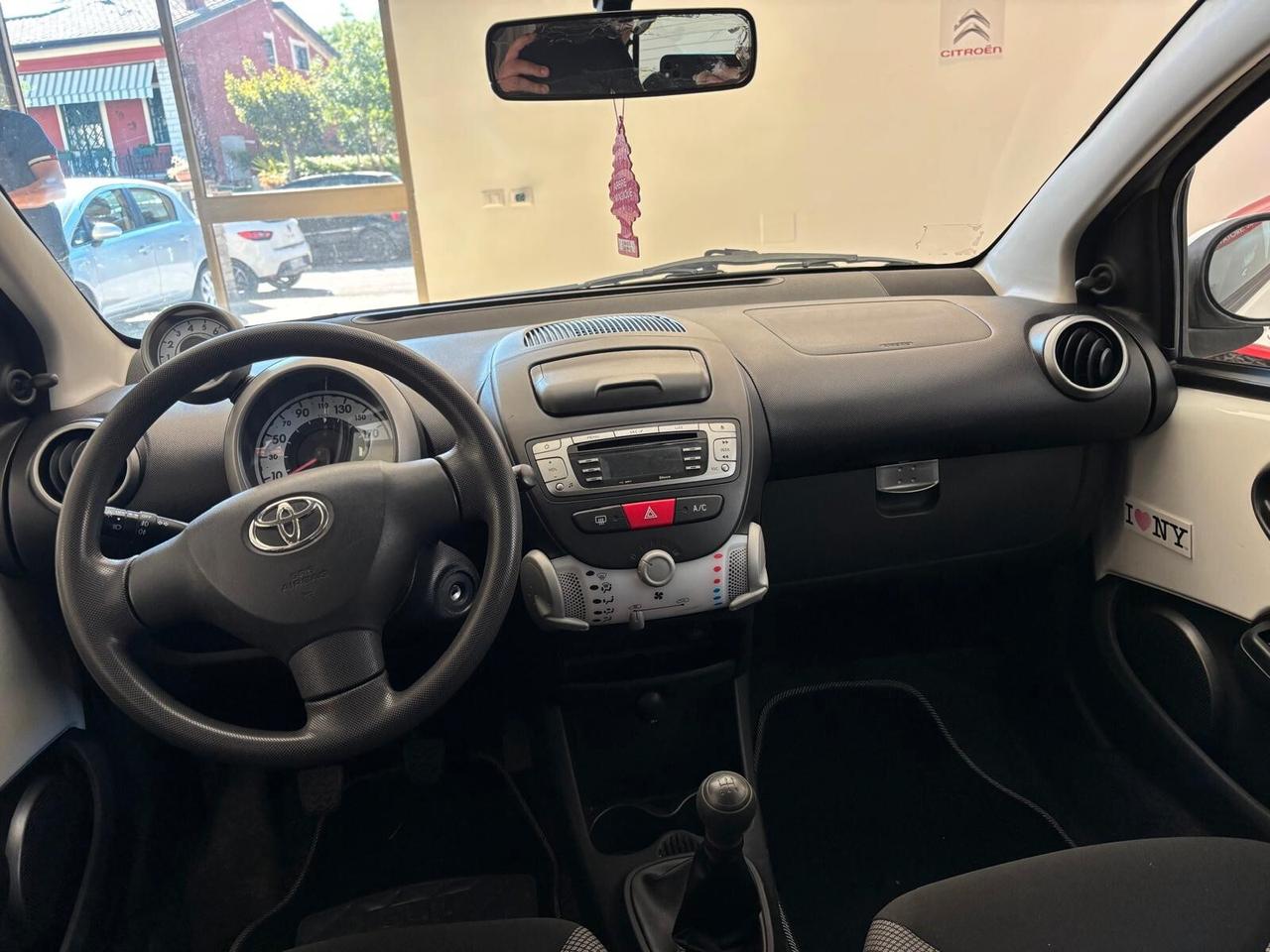 TOYOTA AYGO ANNO 2012 BZ 1.0 ADATTA NEOPATENTATI KM 95 MILA