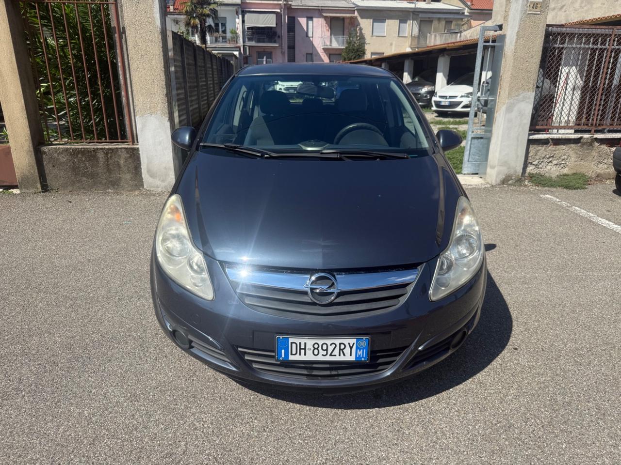 Opel Corsa 1.2 5 porte benzina