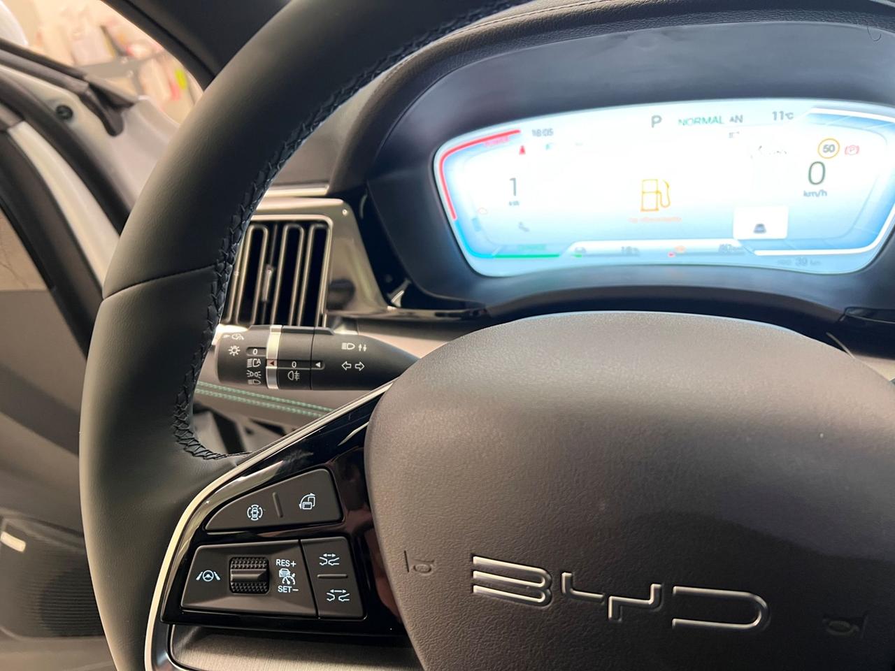 BYD Seal U DM-i U DMi 1.5 218 CV PHEV Boost - VARI COLORI!