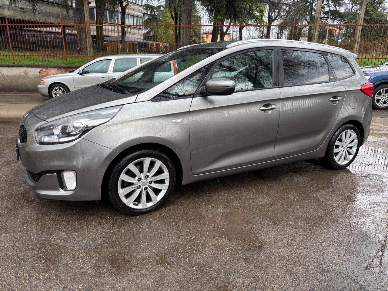 Kia Carens 1.7 CRDi 141 CV Platinum
