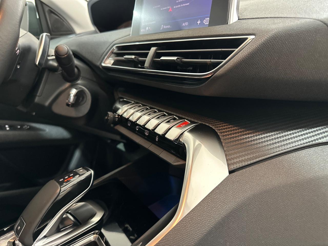 Peugeot 3008 BlueHDi 130 S&S EAT8 Business