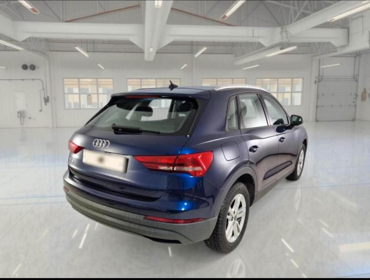 Audi Q3 35 TDI S tronic Business 2021
