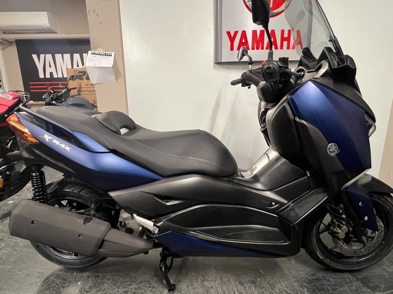 Yamaha X-Max 300