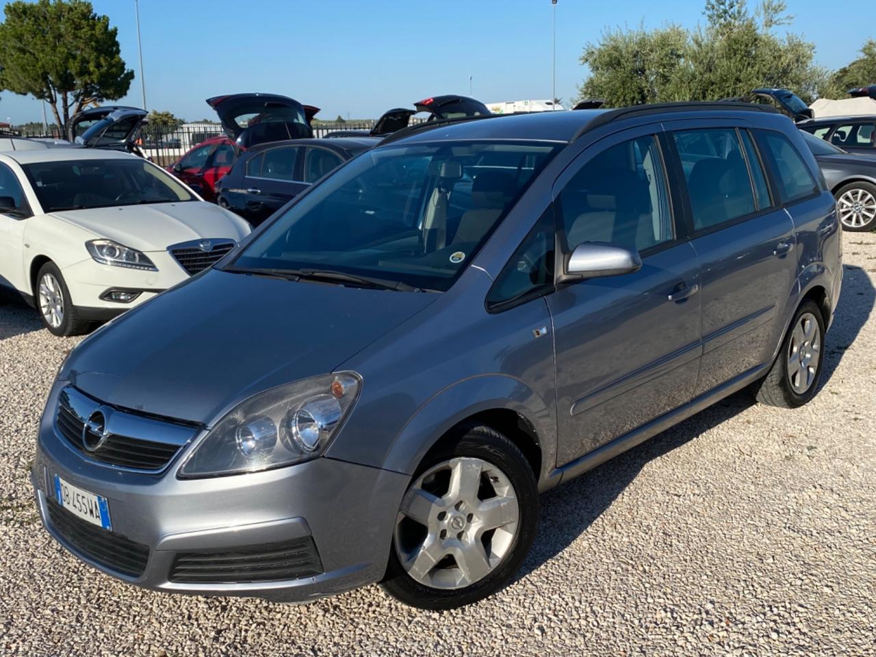 Opel Zafira 1.9 CDTI 120CV Cosmo 7 POSTI MANUALE