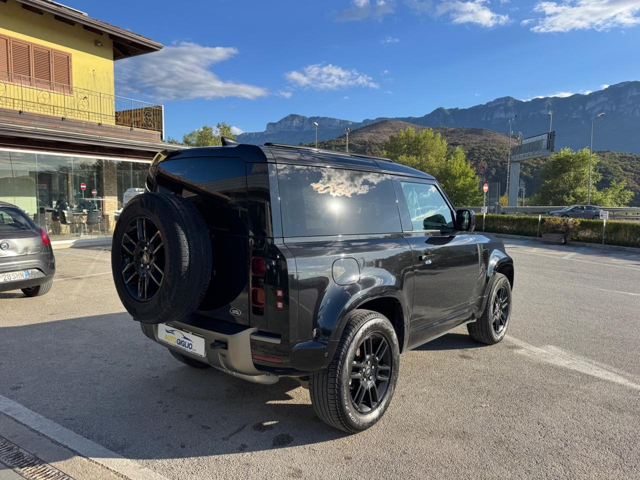 Land Rover Defender 90 3.0D I6 200 CV AWD Auto X-Dynamic SE