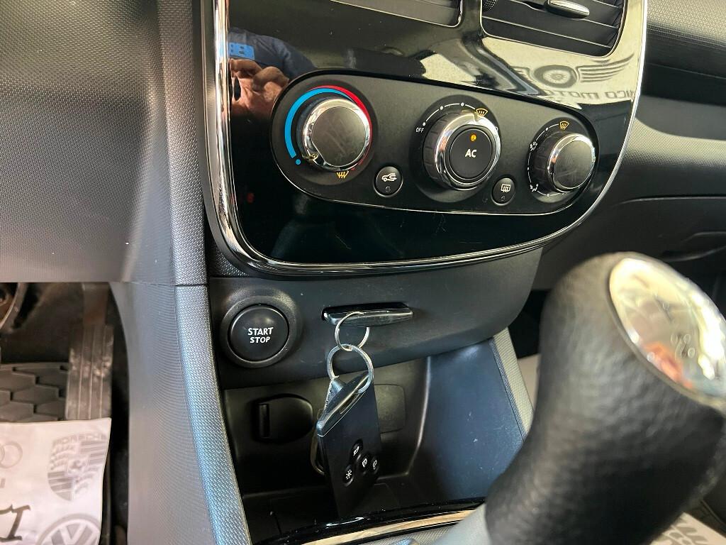 Renault Clio IV 1.2 Expression 73 CV - Neop. – Garanzia