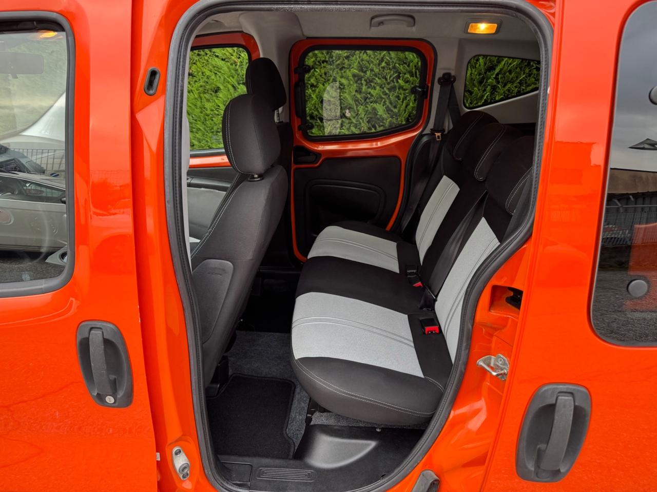 Fiat Qubo 1.3 MJT 75 CV Trekking