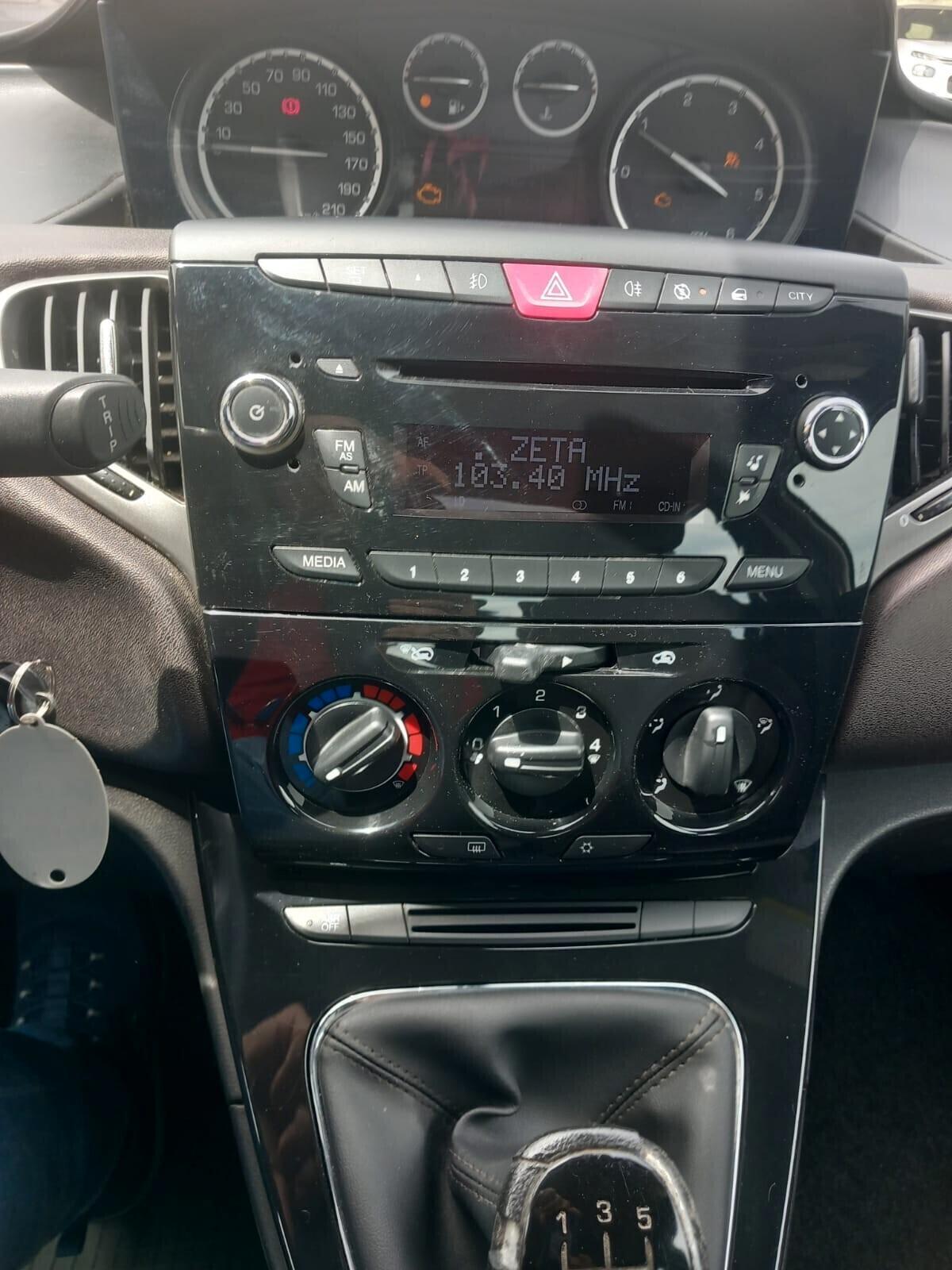 Lancia Ypsilon 1.3 MJT 16V 95 CV 5 porte S&S Platinum