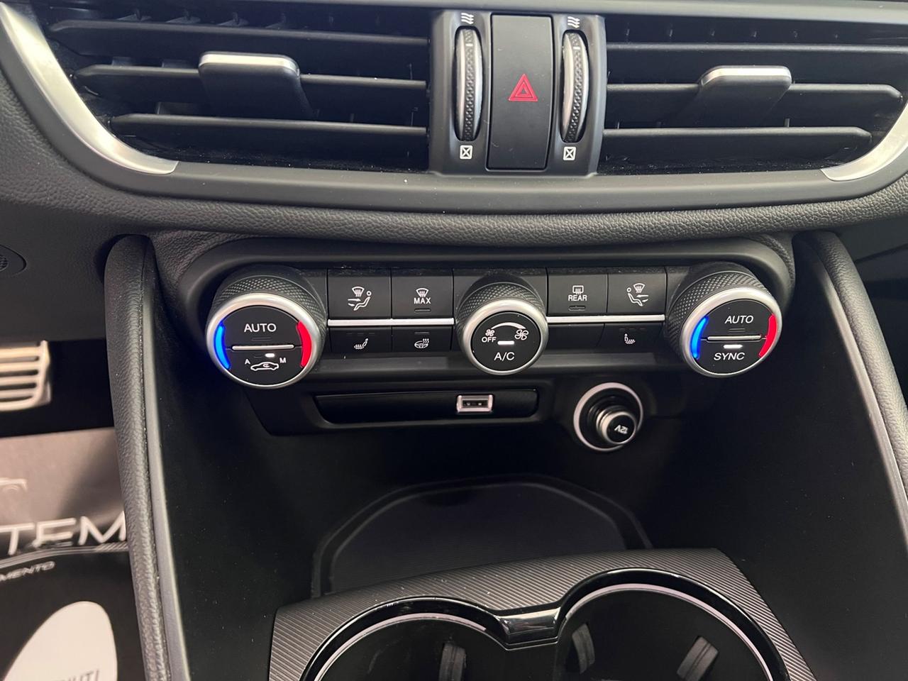 ALFA ROMEO Giulia 2020 2.2 Veloce Q4 210 cv auto - STORICO TAGLIANDI