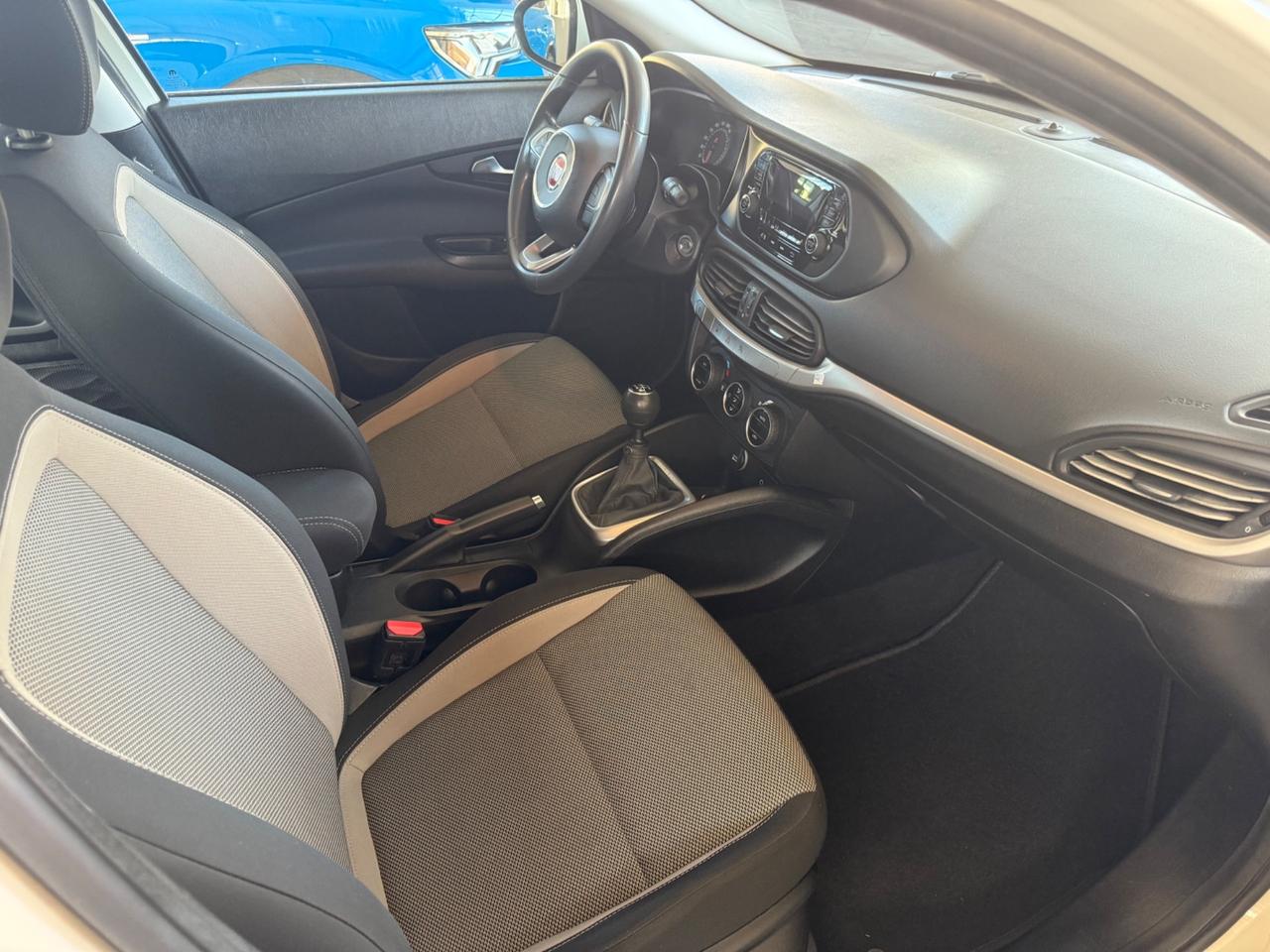 Fiat Tipo 1.4 4 porte Easy UNICOPROP DISTRIB E FRIZ NUOVE