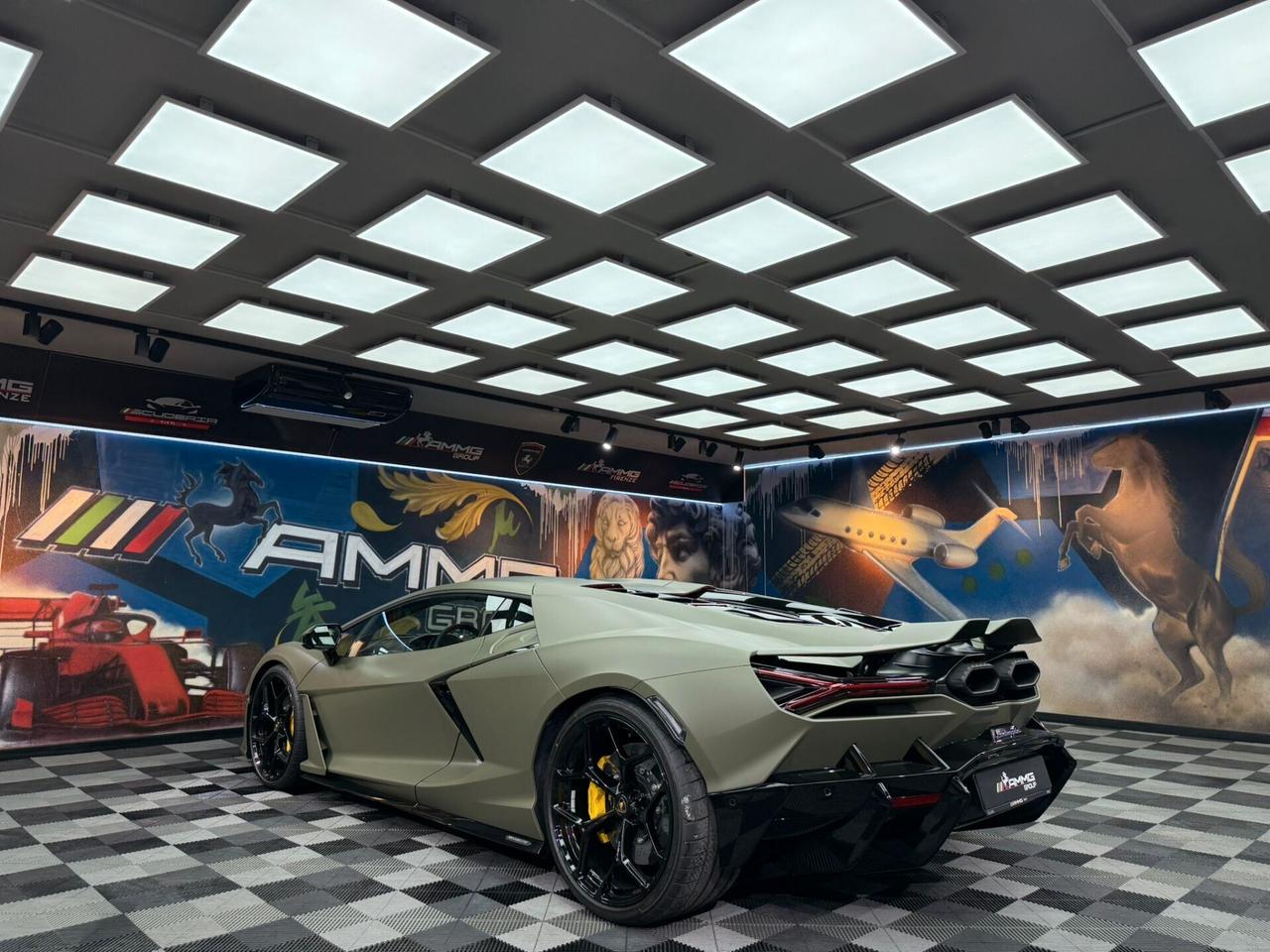 Lamborghini Revuelto 6.5 V12 (333)