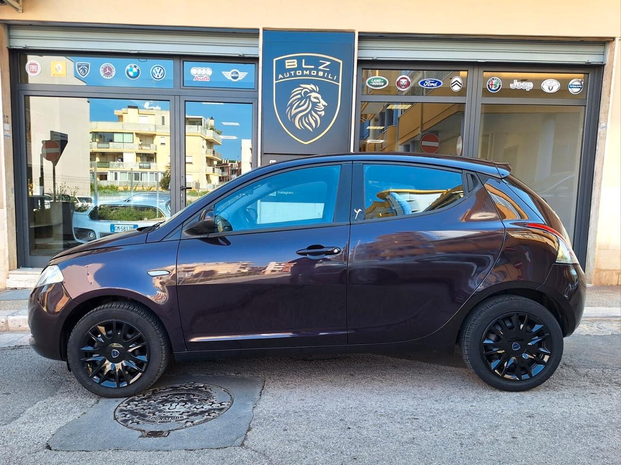 Lancia Ypsilon 1.2 69 CV 5 porte GPL Ecochic Gold