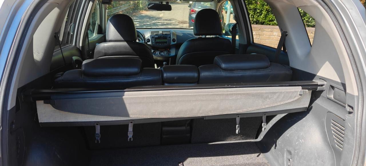 Toyota RAV 4 RAV4 Crossover 2.2 D-Cat A/T 150 CV Luxury