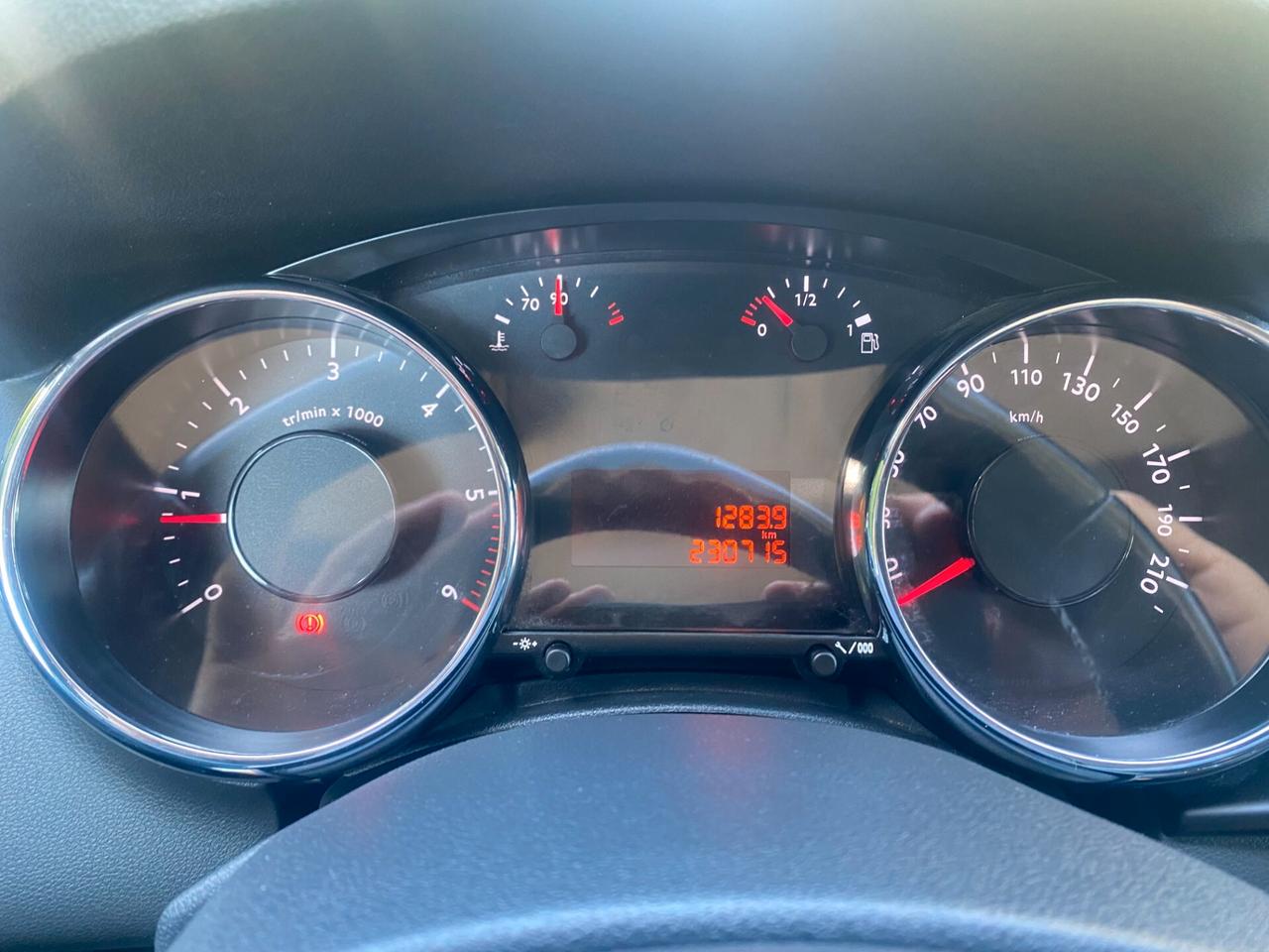 Peugeot 3008 1.6 HDi 110CV Business
