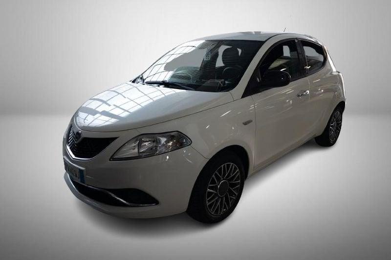 Lancia Ypsilon III 2015 1.2 Gold 69cv my16