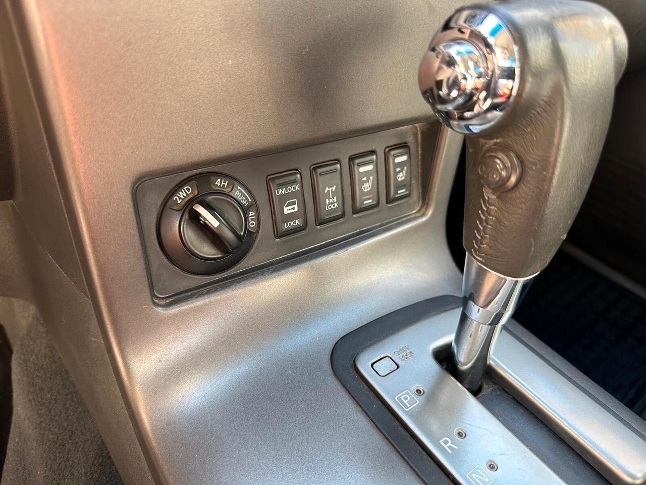 Nissan Navara 2.5 dCi 4 porte Double Cab Platinum