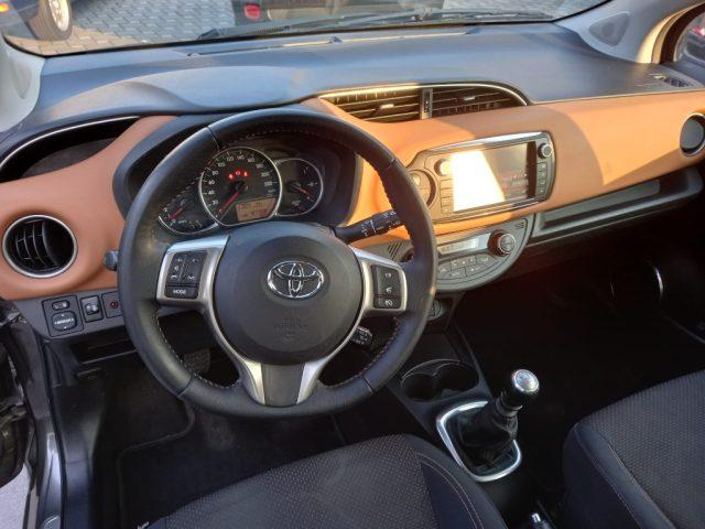 TOYOTA Yaris 1.3 5 porte Lounge