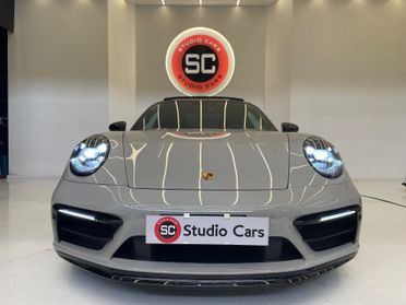 Porsche 911 Carrera 4 GTS