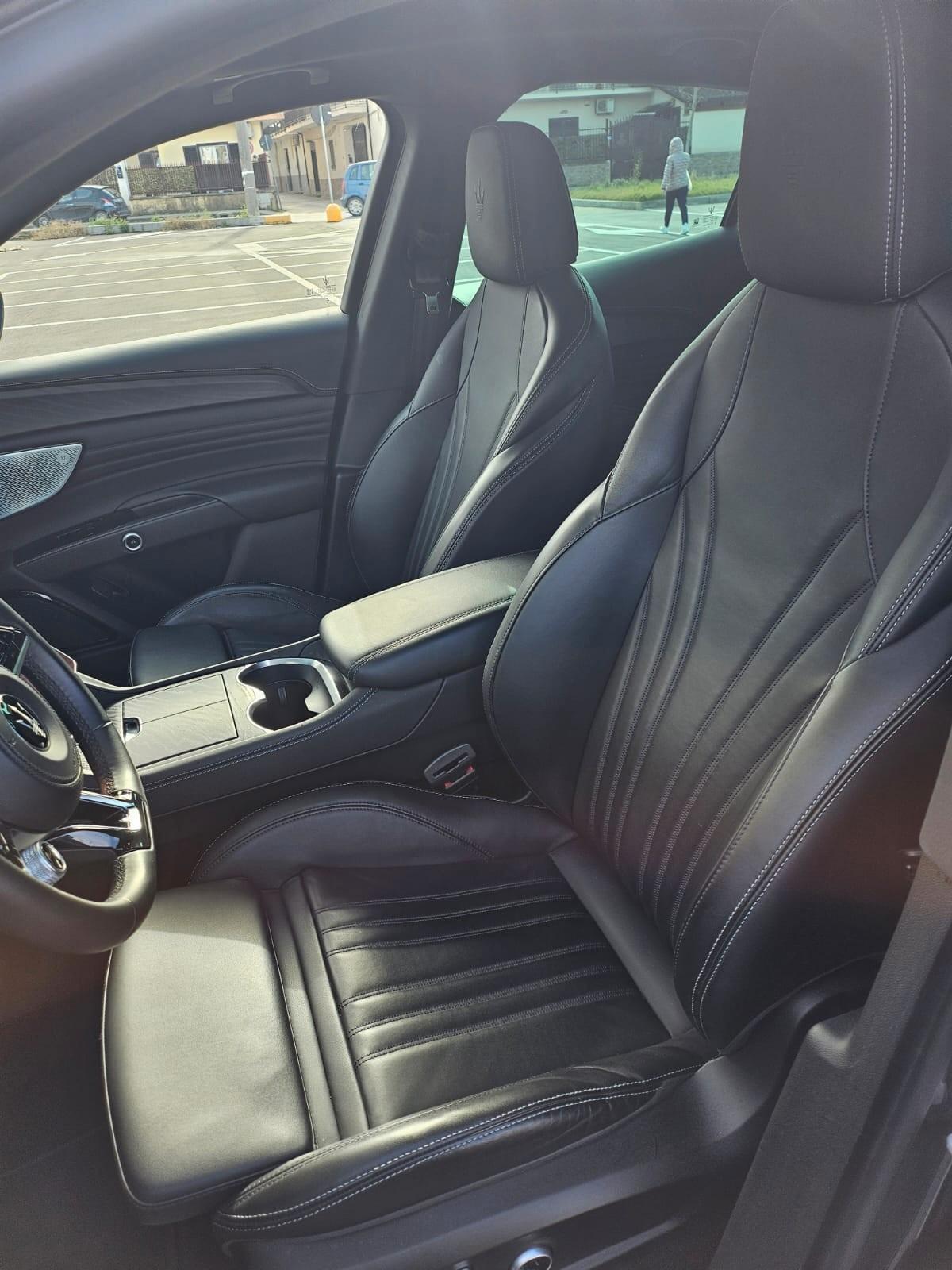 Maserati Grecale MHEV 330 CV AWD Modena
