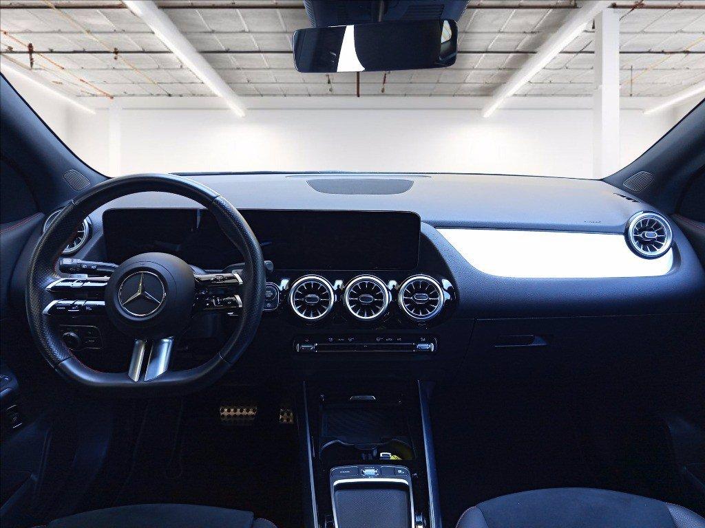 MERCEDES GLA 200 d Executive auto del 2024