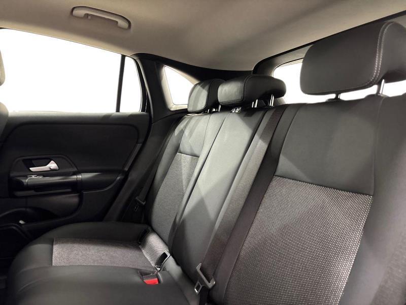 Mercedes GLA 200 200 Business Extra 7G-DCT