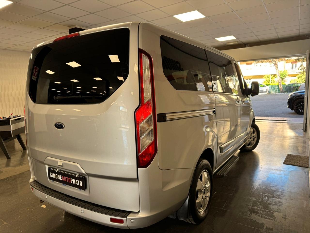 Ford Tourneo Custom 310 2.0 TDCi 130CV aut. PC Titanium
