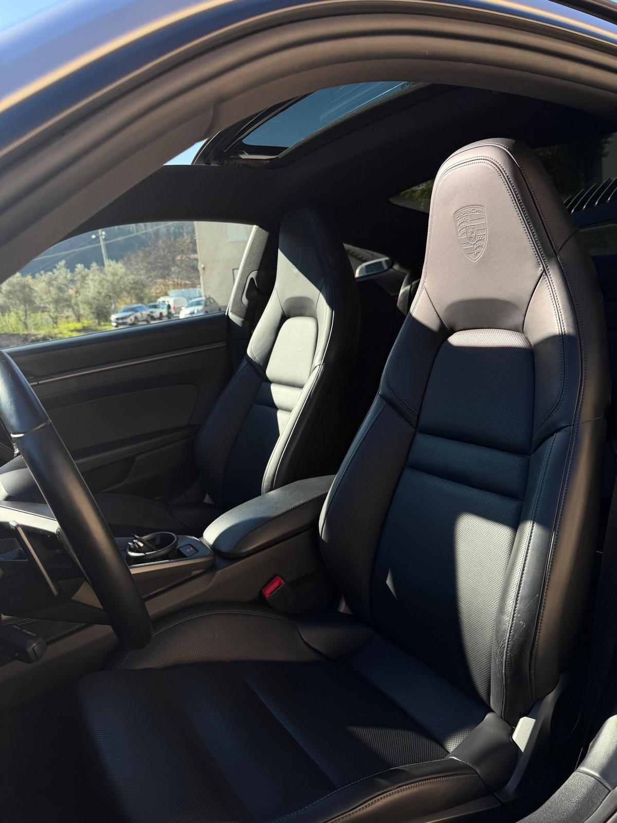 Porsche 911 Carrera 4S