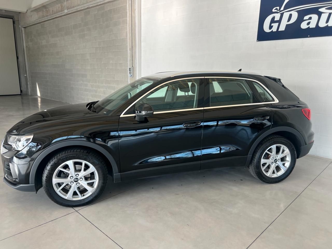 Audi Q3 35 TDI S tronic Business Advanced solo 73.543km tagliandati audi