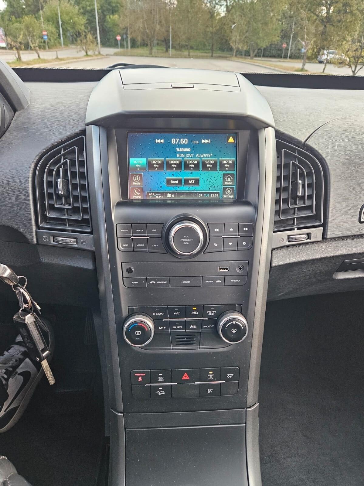 Mahindra XUV500 TRAZIONE INTEGRALE