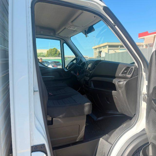 IVECO DAILY 35C14 BOX CON SPONDA 3 POSTI - 2024